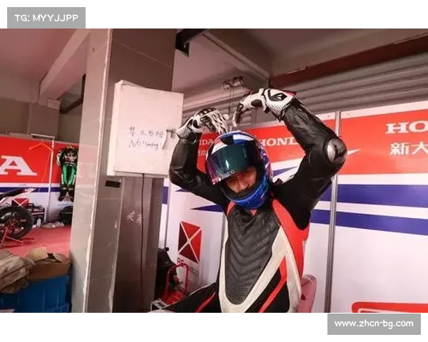 最后一圈的拼搏：车手刘学成抽筋仍坚持完赛