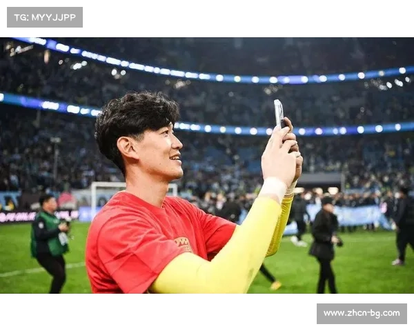 颜骏凌谈邵佳一，国足目标冲击世界杯